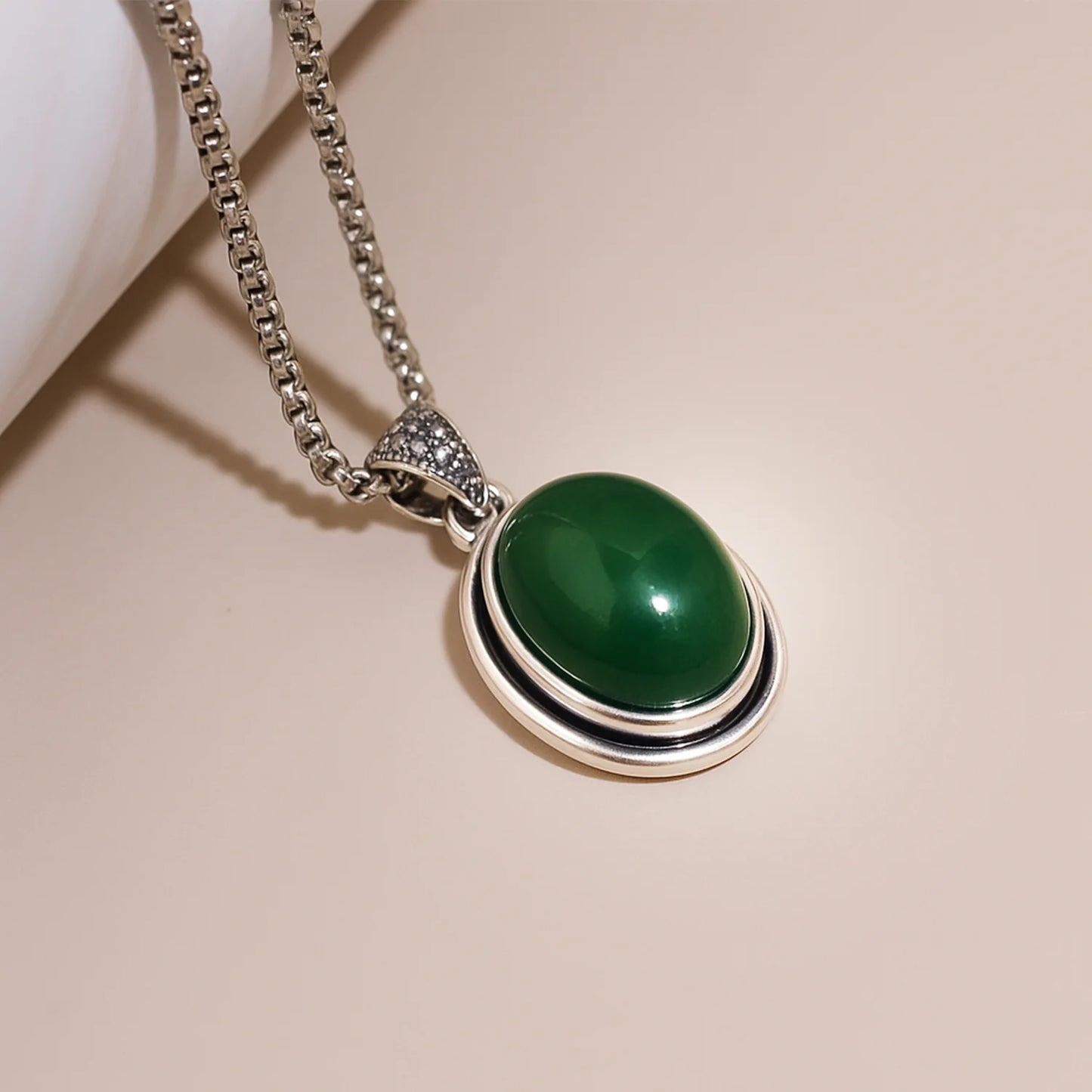 💚 Green Onyx Oval Stone Pendant – Abhimantrit & Certified