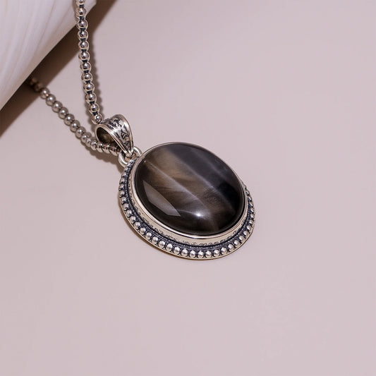 Katela Amethyst Oval Stone Pendant – Abhimantrit & Certified
