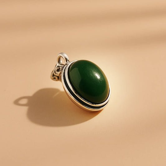 💚 Green Onyx Oval Stone Pendant – Abhimantrit & Certified